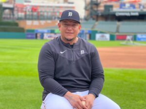 detroit-camera-crew-remote-news-mlb-tigers